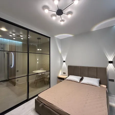Apartment с балконом у парка победы!